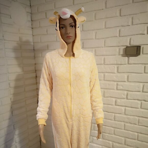 Weekend Edition Ladies Size XS Straight Fit Yellow Fleece Giraffe Onesie - Picture 1 of 12